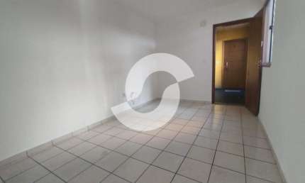 APARTAMENTO COM 2 QUARTOS EM SANTA ROSA. IMPERDÍVEL !