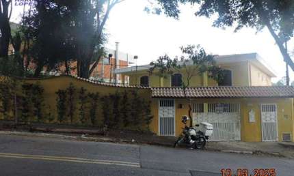 Casa para alugar na Rua Itabira, Horto Florestal, São Paulo