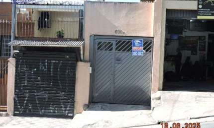 Casa com 2 quartos para alugar na Avenida Ede, Vila Ede, São Paulo