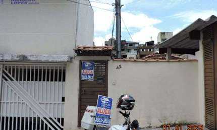Casa com 2 quartos para alugar na Rua Maria Nadi Rodini, Parada Inglesa, São Paulo