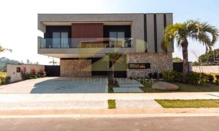 SOBRADO À VENDA NO CONDOMÍNIO PARQUE VILLA DOS PINHEIROS