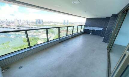 Vendo Apartamento no Mirante do Cais, 268m², 4 quartos, 4 suites, 4 vagas, lazer mais completo da cidade.