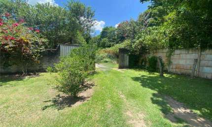 Vendo Chácara no KM 8 em Aldeia com 25.000/²  com casa ,piscina,fruteiras  e reserva mata Atlântica
