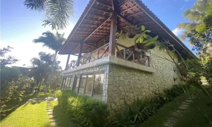Vendo casa no Condomínio Pedra do vale com440m² ,6 suítes a 3 km do polo moveleiro.