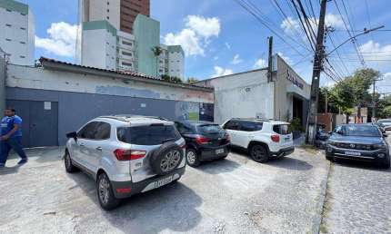 Alugo Casa em casa forte 10 salas | 5 vagas | próximo ao CPOR