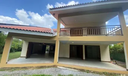 Vendo casa no Condôminio santa Helena,Aldeia 4 quartos,2 suítes,287 mt²Vizinho à FOP