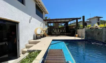 Casa com 4 suítes à venda em Geribá, Armação dos Búzios - RJ