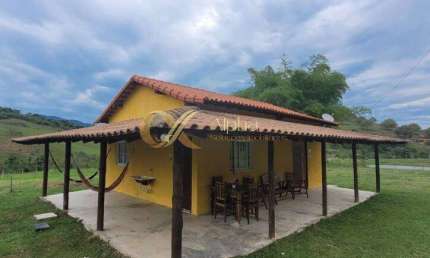 Excelente Sítio em Papucaia, Cachoeiras de Macacu - RJ.