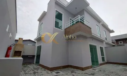 Casa Dúplex de 3 quartos a venda no Peró, Cabo Frio - RJ.