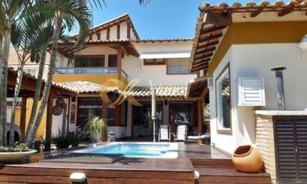 Casa independente com 4 quartos no Portinho, Cabo Frio - RJ.