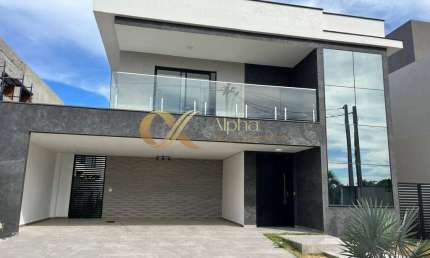 Casa com 4 quartos no Condomínio Alphaville em Cabo Frio - RJ