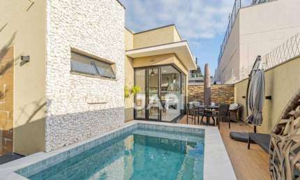 Casa com 3 dormitórios à venda, 156 m² por R$ 1.599.000,00 - Parque Eloy Chaves - Jundiaí/SP