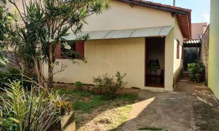 Casa com 2 quartos à venda no Centro, Cristais Paulista 