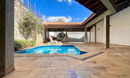 Casa com 3 quartos à venda na Vila Flores, Franca 