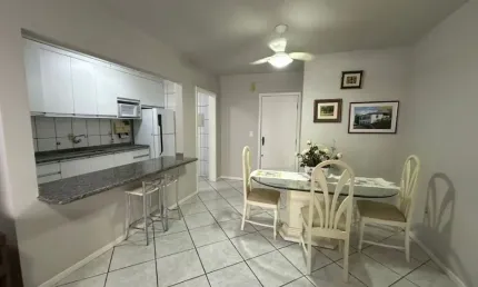 Apartamento com 3 quartos à venda na Rua 305, 100, Meia Praia, Itapema