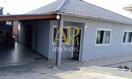 Casa a venda com 3 dormitórios, sozinha no terreno, Fundos/ Biguaçu