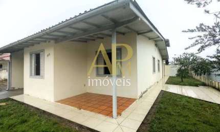 Casa à venda ampla: 4 dormitórios (1 suíte), a 180m do mar - Praia de Fora