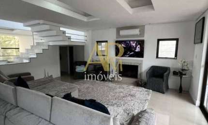 Casa Alto Padrão semimobiliada à Venda com 3 suítes - Pedra Branca
