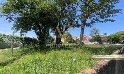 Terreno à venda com 971m²  plano no bairro Capoeiras em Florianópolis/SC.