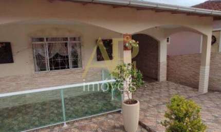 Casa à Venda no Jardim Janaina, Biguaçu com 3 dormitórios