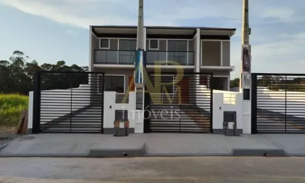 Sobrado em fase inicial à venda na Nova SJ: 2 suítes e passagem