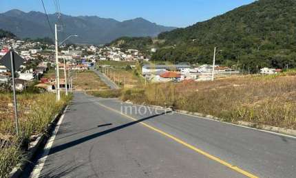Terreno de 360m² à venda no Lot Altos do Tabuleiro no Alto Aririu/ Palhoça