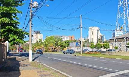 Terreno comercial à venda na Avenida Orosimbo Maia, 2609, Cambuí, Campinas por R$ 3.300.000