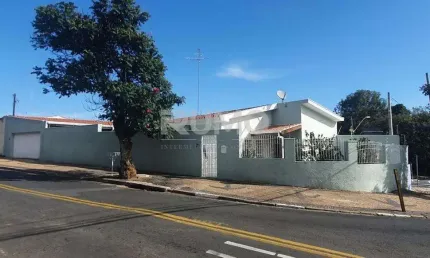Casa com 3 quartos à venda na Rua Comendador Bernardo Alves Teixeira, 845, Jardim Aurélia, Campinas, 170 m2 por R$ 680.000