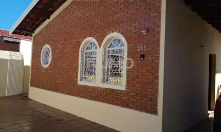 Casa com 2 quartos à venda na Rua Gustavo Marcondes, 299, Jardim Madalena, Campinas, 197 m2 por R$ 680.000