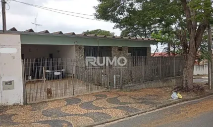 Casa com 3 quartos à venda na Rua Dom Afonso Henrique, 232, Vila Nogueira, Campinas, 578 m2 por R$ 950.000