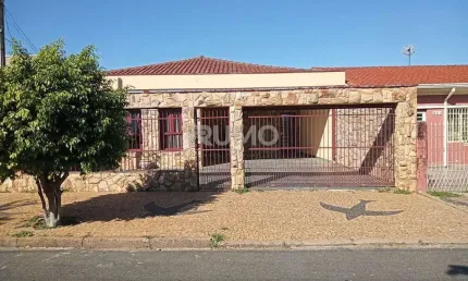 Casa com 3 quartos à venda na Rua José dos Santos, 221, Jardim Aurélia, Campinas, 227 m2 por R$ 690.000