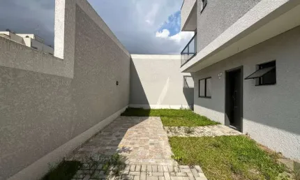 Sobrado com 4 dormitórios à venda por R$ 750.000 - Boqueirão - Curitiba/PR