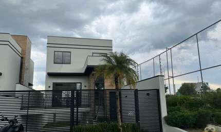 Sobrado com 3 dormitórios à venda, 198 m² por R$ 1.250.000 - Cruzeiro - São José dos Pinhais/PR