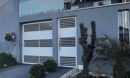 Casa com 3 quartos à venda na Rua Suíça, Nações, Fazenda Rio Grande