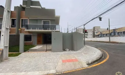 Sobrado Residencial à venda, Uberaba, Curitiba - SO0057.