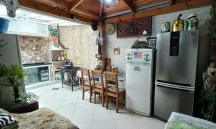 Casa com 4 quartos à venda no Xaxim, Curitiba 