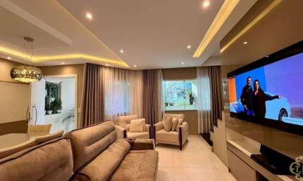 Sobrado com 4 dormitórios à venda, 1 m² por R$ 1.300.000,00 - Três Marias - São José dos Pinhais/PR