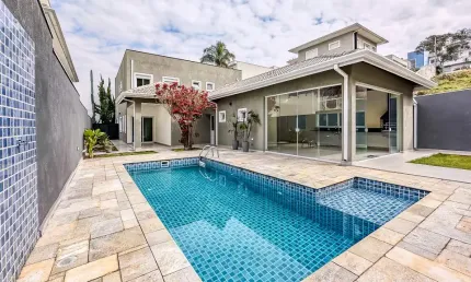 Casa no Golf Village - Carapicuíba - 357m². 4 suítes 3 Vagas