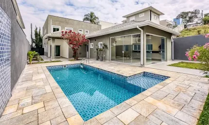 Maravilhosa casa no golf village - carapicuíba - 357m². 4 suítes 3 vagas