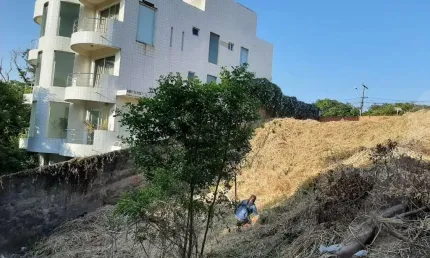 Terreno mudado frente de rua para venda em Villas do Atlântico