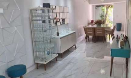 Casa em condomínio em Stella Maris Itapuã no condomínio Pedra do Sal para venda com 4 suítes e closet 3 vagas de garagens