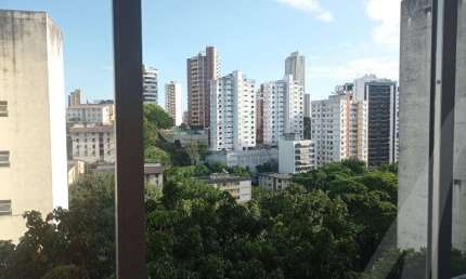 Apartamento com 3 quartos e 1 suíte e 3 banheiros na Graça no Edifício Trianon na avenida Euclides da Cunha para venda