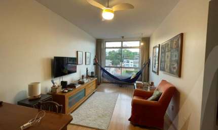 Apartamento para venda com 2 quartos no rio vermelho no edifício Mar Azul com 1 vaga de garagem