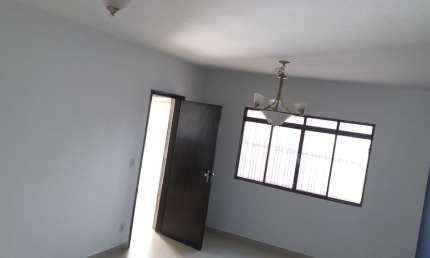 Casa com 3 quartos para alugar na Vila Rio Branco, Jundiaí 
