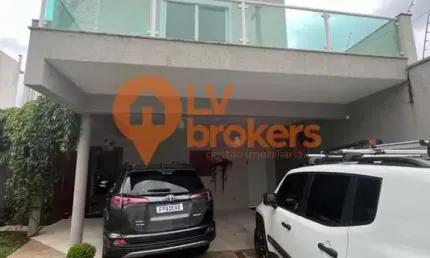 SOBRADO A VENDA NA VILA OLIVEIRA - 03 DORMITÓRIOS, UMA SUÍTE