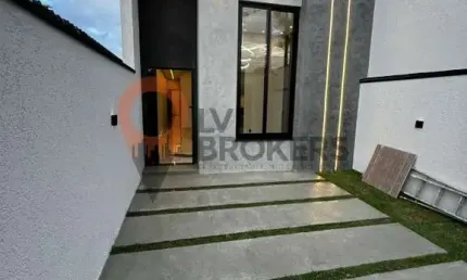 Excelente oportunidade de compra: Casa à venda em Mogi das Cruzes-SP, Jardim Layr, 2 quartos, 1 suíte, 2 salas, 2 banheiros, 2 vagas, 75m².