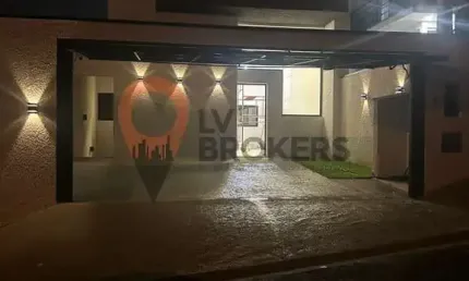 CASA TERREA COM ARQUITETURA MODERNA E IMPONENTE 3 QUARTOS 1 SUITE AMPLO ESPAÇO GOURMET
