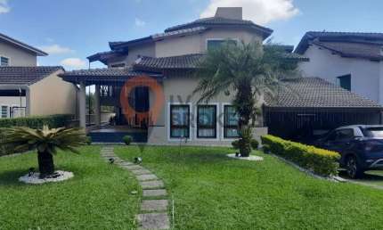 Casa em condomínio à venda em Aruã, Mogi das Cruzes-SP: 3 quartos, 2 suítes, 3 salas, 4 banheiros, 2 vagas, 450m²!