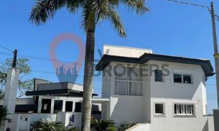 Casa em Condomínio de Luxo Aruã EcoParl Lagos, Mogi das Cruzes-SP: 3 suítes, 2 salas, 5 banheiros, 6 vagas de garagem, 300m²!
