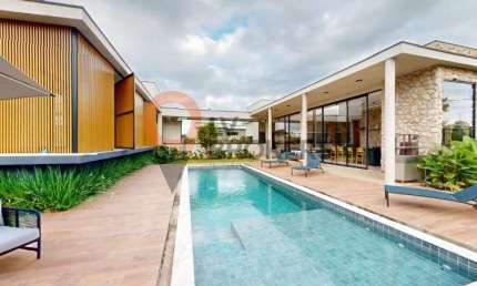 Espetacular casa em condomínio à venda em Guararema/Jacarei, Residencial Jequitibá: